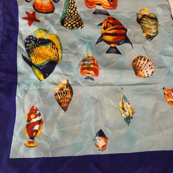 100% Silk Colorful Fish Print Vintage Scarf - Picture 7 of 9